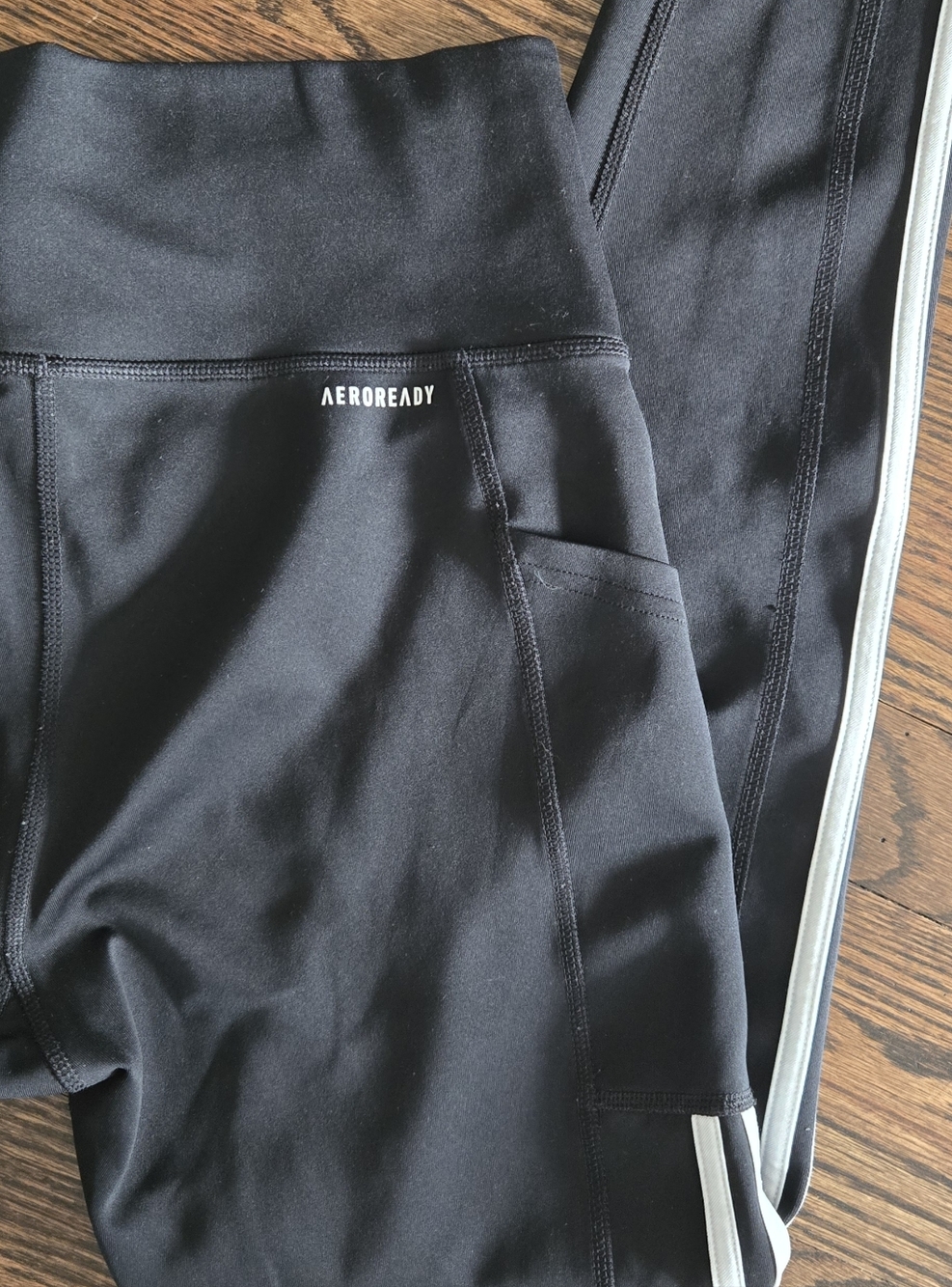 adidas black 3 stripe leggings | size m | aeroready pocket activewear